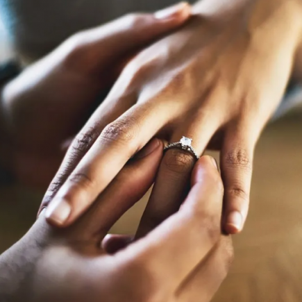 How To Secretly Get Her Ring Size to Surprise her With a Marriage Proposal
