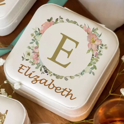 Are Jewelry boxes With Initials Still in Demand Till Now?