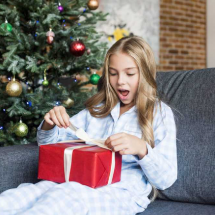 Gift Guide: Amazing Gifts for The 13-Year-Old Girl