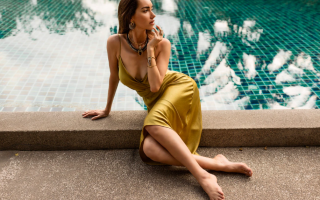 Pool Safe Jewelry Guide- What Kind of Jewelry to Wear in The Poo