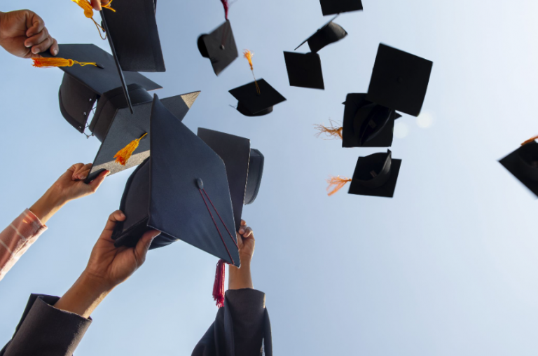 quotes-and-message-to-write-in-a-thank-you-card-for-graduation
