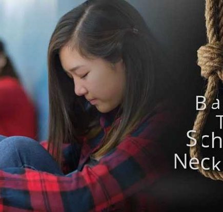 Everything that parents should know about the confusing term "back-to-school necklace"