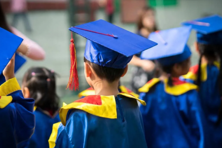 Congratulations, Graduation Wishes, and Messages for Nieces