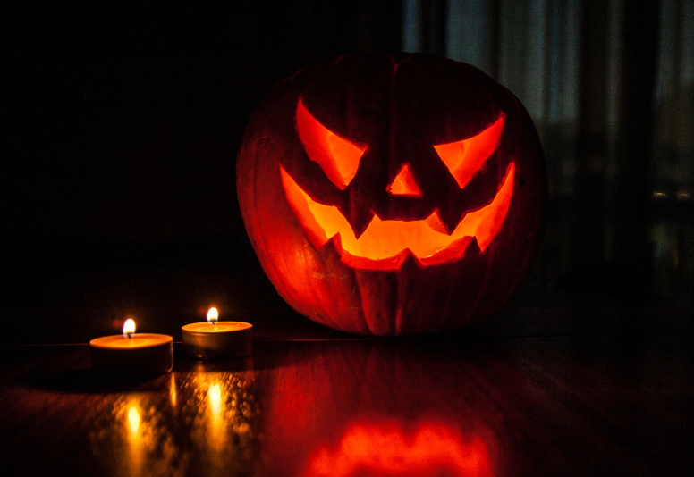 70+Scary Halloween Quotes and Messages