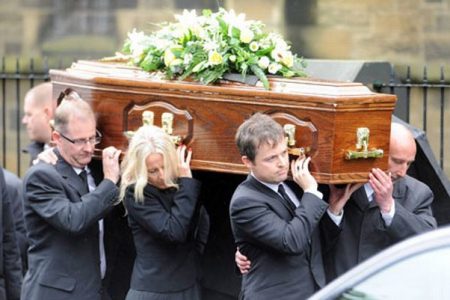 Death Of A Friend: How To Deliver A Goodbye Funeral Speech