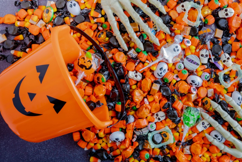 43+ Funny Halloween Candy Quotes to Make You Laugh
