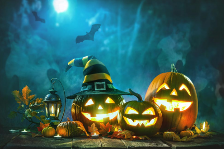 80 Spooktacular Halloween Phrases To Share With Your Friends