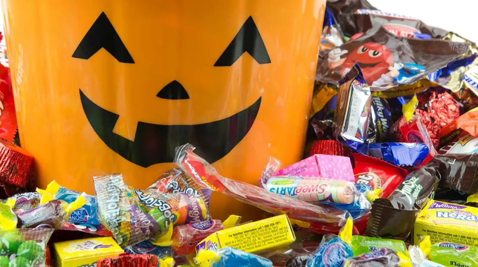 Don’t Know What to Do With All Your Halloween Candy? Here are 11+ Ideas!