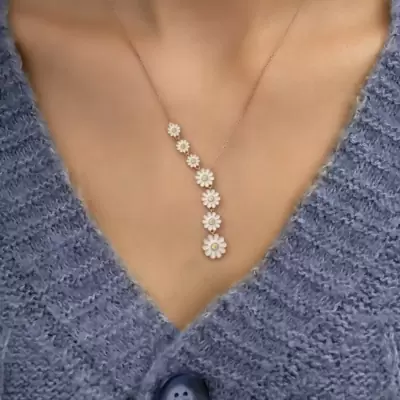 Multi Daisy Necklace