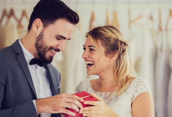 20 Special Wedding Gift Ideas For Bride From Groom That Will Make Your Bride-To-Be Adore You