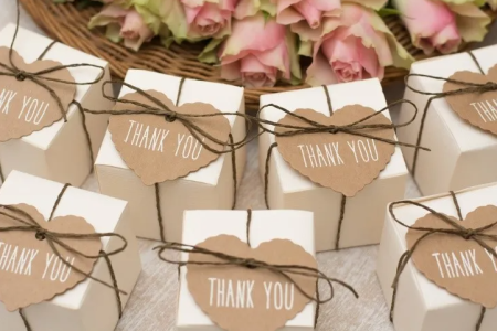 19+ Best Wedding Souvenirs For Guests That Will Make Them Love You