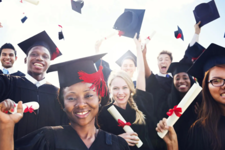 21+ Unique High School Graduation Wishes, Quotes, and Messages To Give The Young Graduate