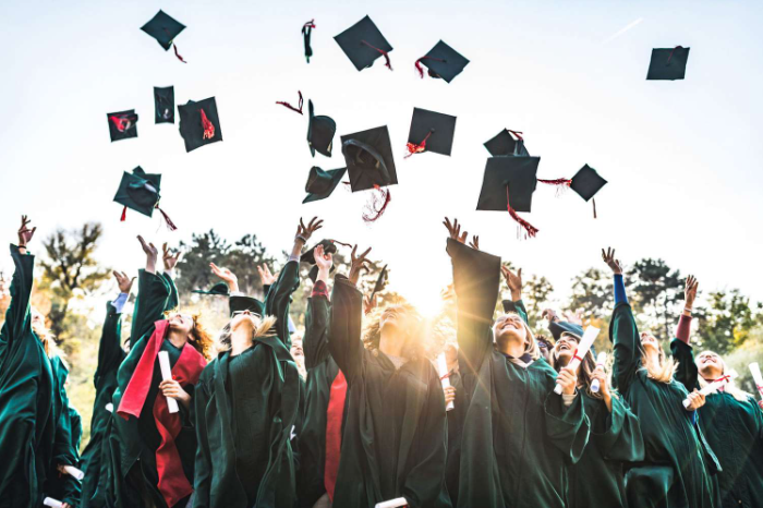 43 Religious And Godly Messages For Graduating Students That Will Make Them Smile