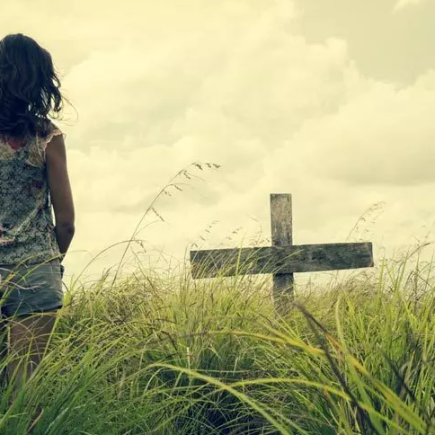37 Meaningful Death Quotes For Loved Ones You Can Use To Comfort You