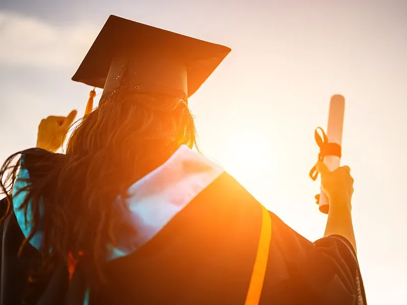 50 Empowering Graduation Messages For Self To Praise Yourself For Finishing School