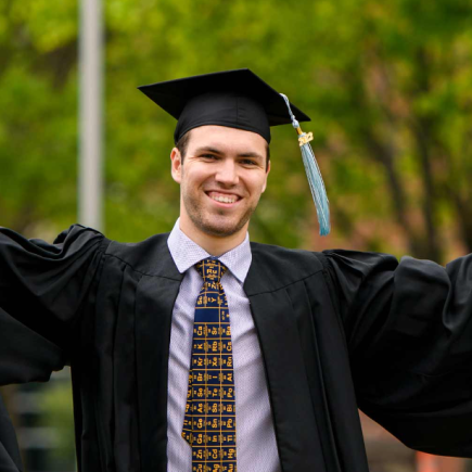 50 Empowering Graduation Messages For Self To Praise Yourself For Finishing School