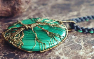 How to Clean Malachite Jewelry: A Comprehensive Guide