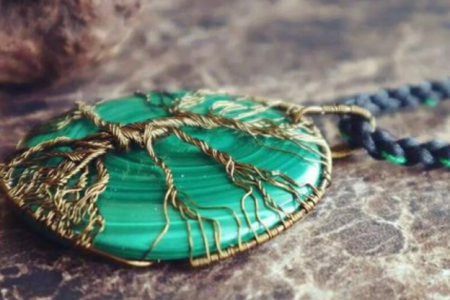 How to Clean Malachite Jewelry: A Comprehensive Guide