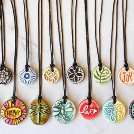 What are the Facts about Ceramic Jewelry?