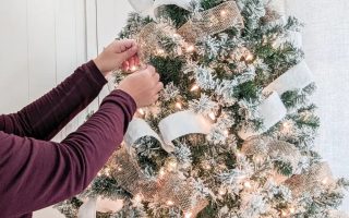 How To Decorate A Christmas Tree Professionally With Ribbon