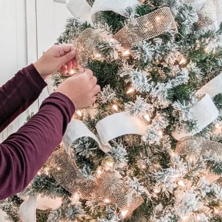How To Decorate A Christmas Tree Professionally With Ribbon