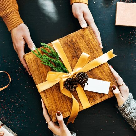 15 Thanksgiving Gifts For Employees To Make Them Feel Appreciated 