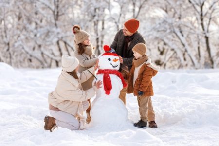 Winter Wonderland Fun: A Step-by-Step Guide to Crafting Snowmen with Kids