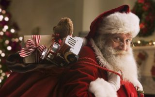 What To Put in a Letter from Santa (8 Exciting Things)