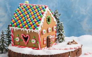 How to Make a Gingerbread House Step by Step: A Festive Guide