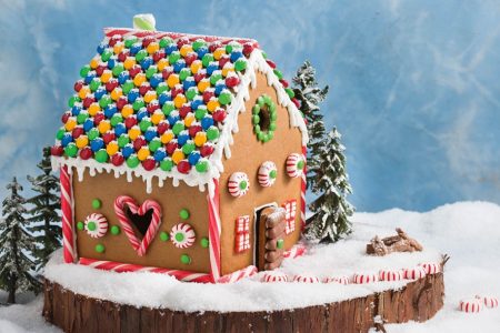 How to Make a Gingerbread House Step by Step: A Festive Guide