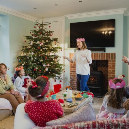 20 Christmas Games For Families To Keep The Fun Going