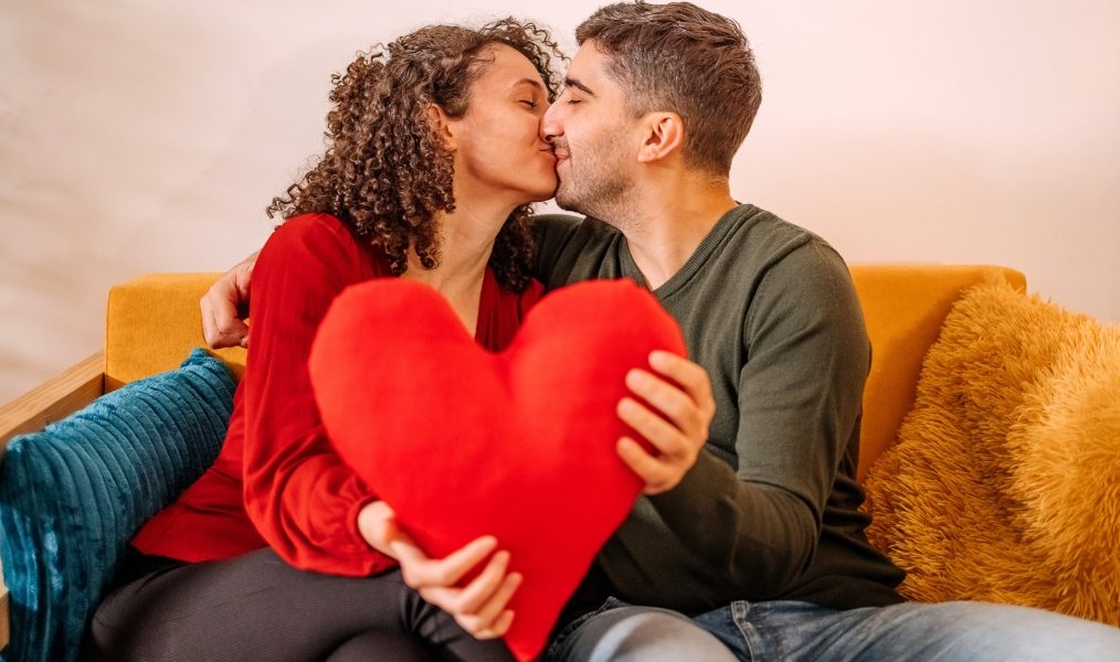 8 Exciting Things To Do For First Valentine's Day With Your Boyfriend
