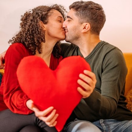 8 Exciting Things To Do For First Valentine's Day With Your Boyfriend