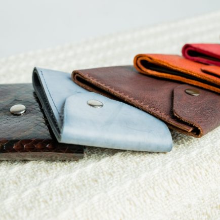 What is a lucky color for a wallet?
